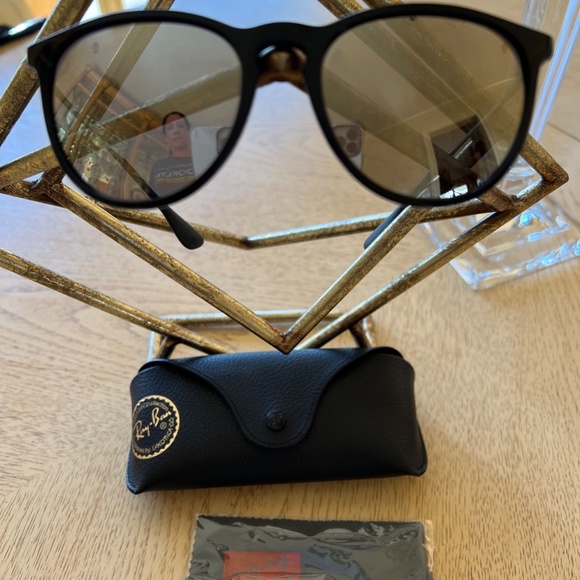 COPY - Ray-Ban "Erika Classic" - Picture 6 of 9